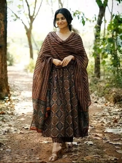 Women's Cotton Blend Anarkali Kurta Set with Dupatta & Bottomwear