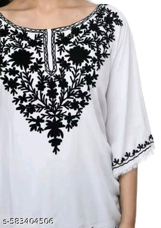 Stylish Women’s Ikat Print Rayon Slub Kaftan with Lace Border